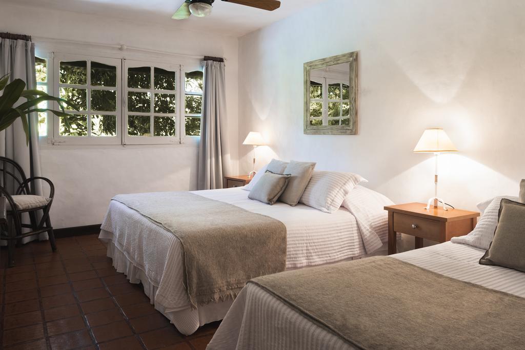 Nande Reta Hotel Colonia Carlos Pellegrini  Phòng bức ảnh